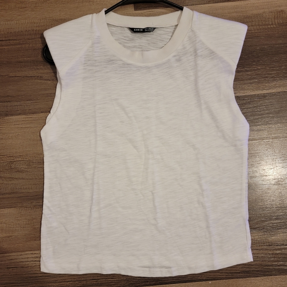 NWT Sleevless top